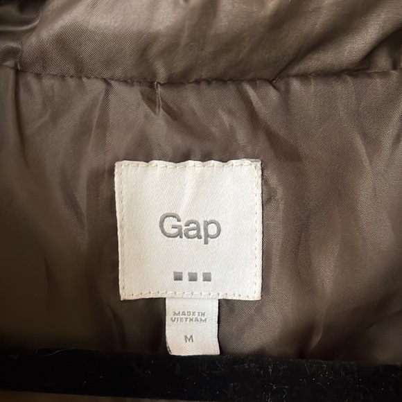 GAP Vest Chevron Stitch Puffer Brown, Size Medium - Picture 5 of 10